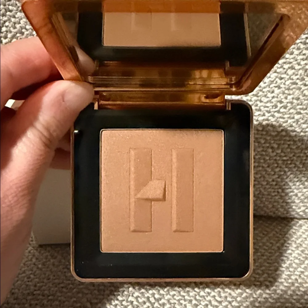 Haus Labs Power Sculpt Velvet Bronzer - Medium Level 8